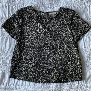 Silky animal print top 🐆